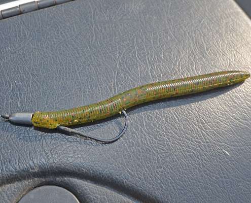 <p>Pipkens rigs Poor Boys Jerk Worm with a 3/16-ounce sinker a 3/0 Gamakatsu Heavy Cover Flippin' hook and 16-pound Sunline Sniper fluorocarbon. âI pitch this bait into pockets and holes for more of a finesse presentation,â Pipkens says.</p> 
