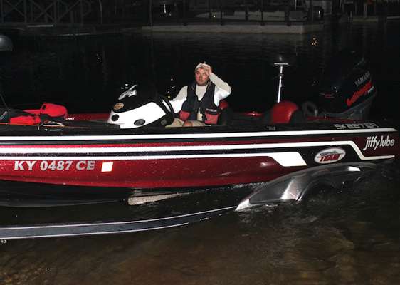 <p>Kyle Raymer of EKU drops into the water. </p>
