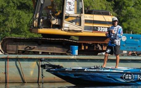 <p><strong>Bass Pro Shops Northern Open | June 13-15</strong></p>
<p><strong>James River, Richmond, Va. (Tidal)</strong></p>
<p>BassGold predicted that "shoreline," "wood," and worms/Senkos, buzzbaits and Pop-R-type topwaters would be the deal. Randy Howell won this tournament using a wacky-rigged Senko fishing shoreline man-made structure, and runner-up Mike Hicks used a swim-jig and a popping topwater around shoreline wood.</p>
<p> </p>
<p>BassGold score: A-</p>

