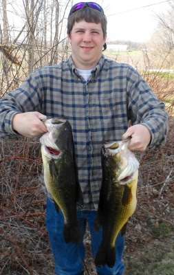 <p>"I caught them on the Alabama rig, same cast!" said Corey Prashaw. It was fall in a medium-size pond in upstate New York, 25 minutes from Canada. "The one on the left is 4 1/2 pounds and the right is 5."</p>
