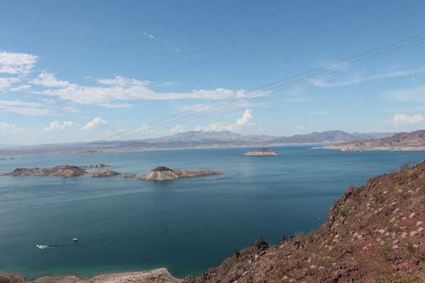<p>...blocked it up and made this, Lake Mead... site of the first Bassmaster Classic in 1971. Huge shout out to the people who constructe<wbr>d it and prayers out to the 112 people associated with its constructi<wbr>on who died.</wbr></wbr></p>
