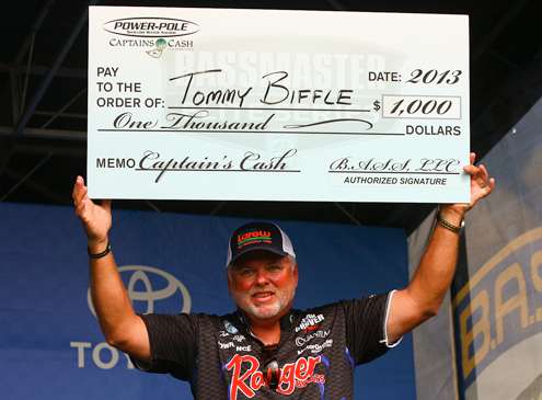 <p>Tommy Biffle picked up $1,000 in Captain's Cash from Power-Pole.</p>
