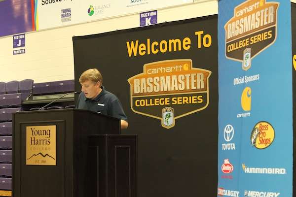 <p>Tournament Manager Hank Weldon opens the ceremony.</p>
