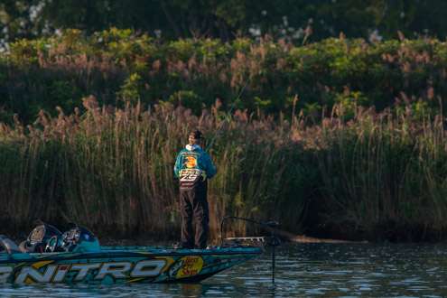 Rick Clunn is working hard on Day Three to move up in the points standings for a berth in the 2014 Bassmaster Classic.