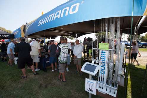 The Shimano booth is full.