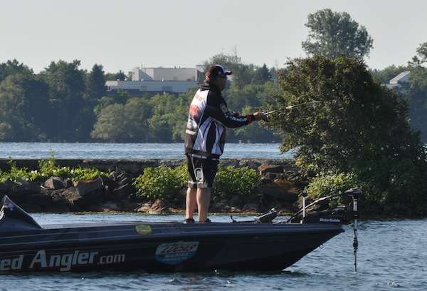 <p>John Murray, the only angler more than 30 years old in the Top 6, works a grassbed along a rock wall dividing channels of the St. Lawrence River.</p>
