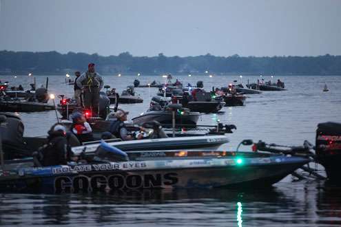<p>Competitors of the Bass Pro Shops Northern Open #2 on Oneida Lake wait to be staged into their flight order.</p>
