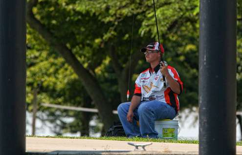 <p>Some anglers didnât have near the pressure on them to catch fish on Lake St. Clair today. </p>

