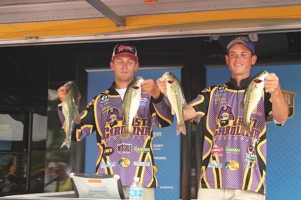 <p>Zachary Blalock and Kyle Albers of East Carolina finish 26th with 16-13.</p>
