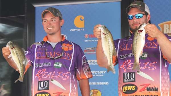 <p>William Shipes and Alan Horwatt of Clemson finished 28th with 15-11.</p>
