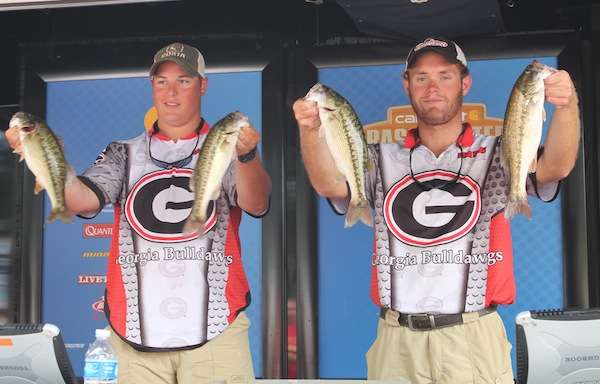 <p>Byron Kenney and Brian Rosso of UGA finished 10th with 20-12.</p>
