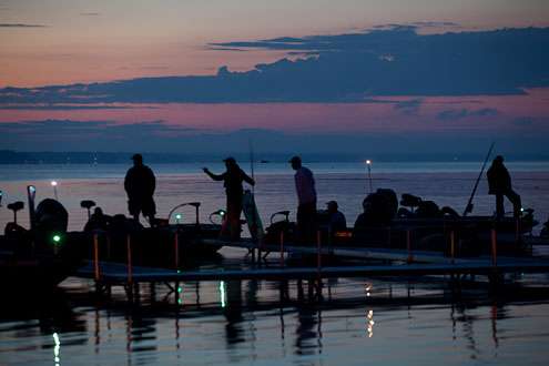 <p>Pros dock and wait to link up with their assigned co-anglers on Day Two of the 2013 Bass Pro Shops Northern Open #2. </p>
