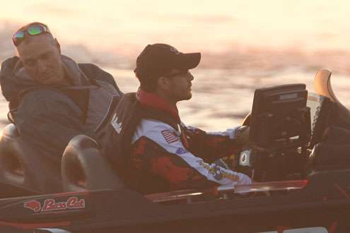 <p>Starting in 15<sup>th</sup> Jamey Caldwell idles toward inspection and looks to improve on Day Two of the Bass Pro Shops Northern Open #2 on Oneida Lake.</p>

