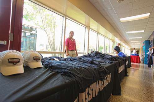 After signing in Marshals received gifts from BASS and tournament sponsors. 