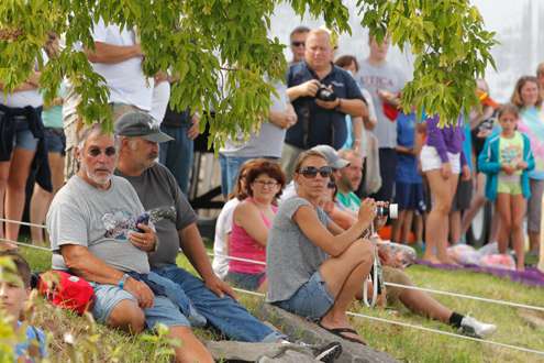 Fans found some nice shade to watch their favorite anglers.