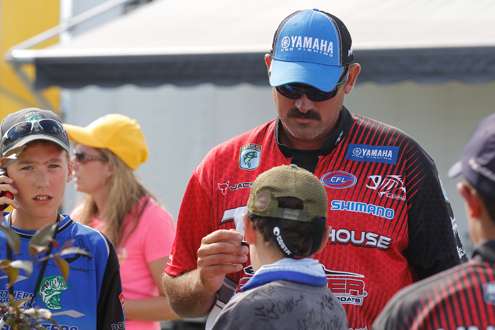 Jared Lintner meets with young fans.