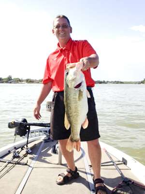 <p><strong>Joey Lee</strong></p>
<p>11 pounds, 7 ounces</p>
<p>Lake Nasworthy, Texas</p>
<p>Grande Bass Rattlesnake (green pumpkin)</p>

