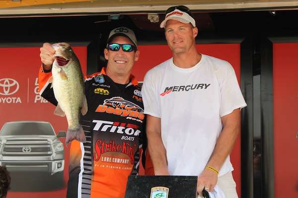 Paul Ham and Sean Alvarez brought in the big bass for the day, weighing 5-01, and took home a $1000 gift card to Bass Pro Shops. 