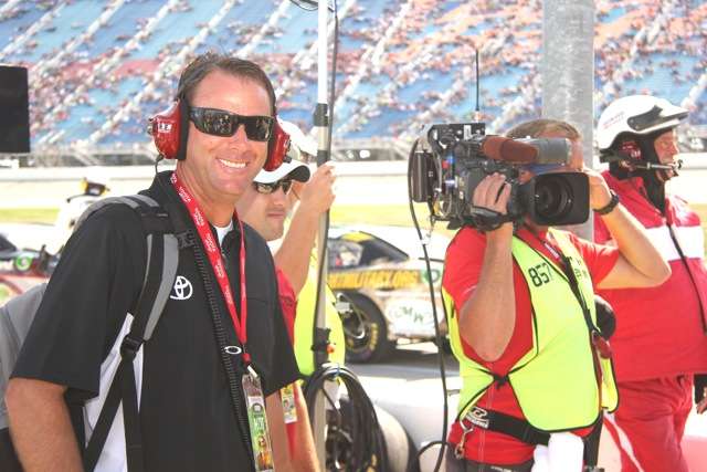 Headsets allowed KVD to hear exactly what was going on during Saturdayâs race.