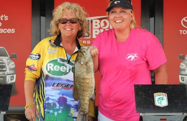 Karen Elkins and Shannon Morgan with the big smallmouth of the day wighing 3-14. 