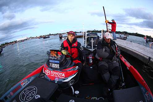 With 23 pounds 15 ounces, Day One leader Mike Iaconelli waits for his flight position.