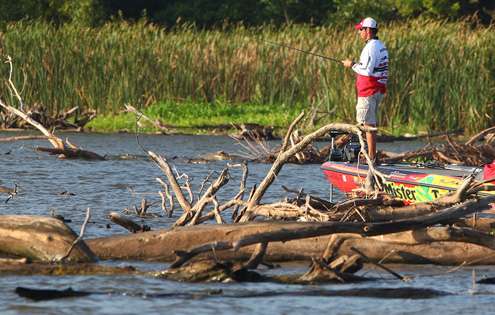 Brent Bonadona positions his boat into a pile of shallow cover.
