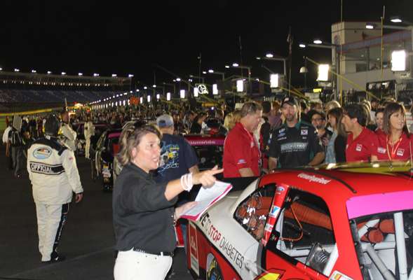 The race is ready to begin. 