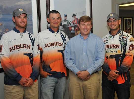 Weldon poses with the Auburn anglers before they depart. Weldon says heâs been very impressed with the Auburn University Bass Fishing Teamâs performance in the last couple of years.
