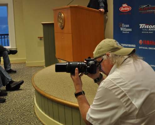 Award-winning writer Don Barone is looking for stories that will bring a tear to his readersâ eyes at the championship.