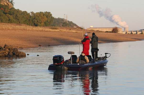 JWC contenders work around a jetty just downstream of the Dardanelle Lock and Dam. Arkansas Nuclear Oneâs cooling tower is in the background.