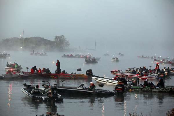 The waiting begins as the fog settles in. 