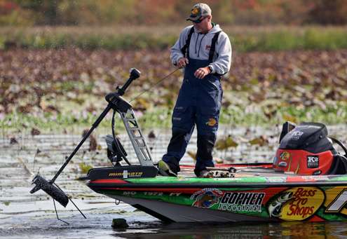Dennis Tietje pulls his trolling motor to make a move. 