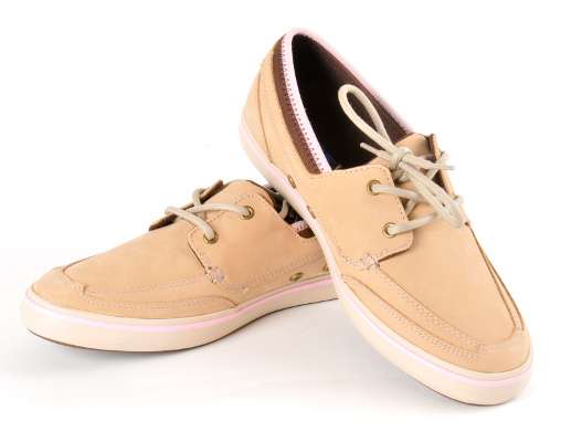 <p><u><strong>XtraTuf Finatic</strong></u></p>
<p>The Finatic women's boat shoe is part of XtraTuf's fishing shoe collection. It features water-resistant Nubuck leather uppers and lightweight vulcanized construction. Water drains through weep holes. The outsoles are nonslip and non-marking. Color options are beige and blue. A men's version is offered as well.</p>
