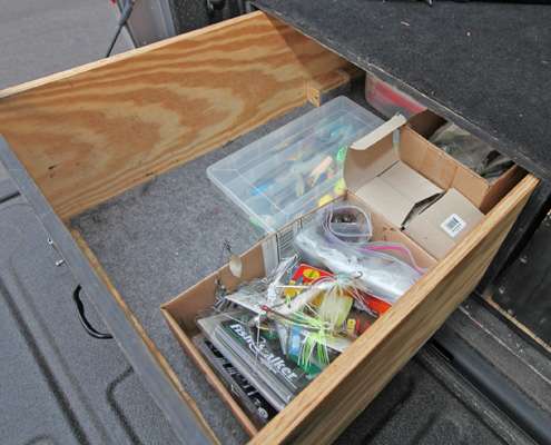 <p>The other drawer includes hard baits and extra line.</p> 