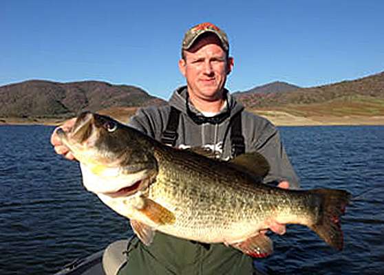 Bradley Smith
10 pounds, 8 ounces
Lake Baccarac, Mexico
Alabama Rig