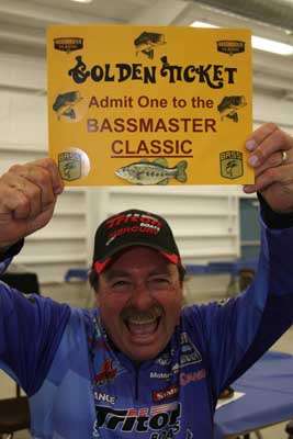 Shaw Grigsby has lots of experience on Okeechobee and has won everywhere he's fished in Florida. The Golden Ticket would send him to his 16th Classic. He chose 68 pounds as the winning weight.