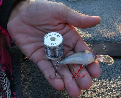 <p>
	First, get some lead wire and the crankbait you plan on modifying. Short prefers size .030, but there are a variety that can work for different baits. âThey use it for weighting flies â there are 6 or 8 sizes, so if you want heavier, you can get it,â Short said. âYou might want a smaller size for jerkbaits, but the .030 works pretty well on everything for me.â</p>
