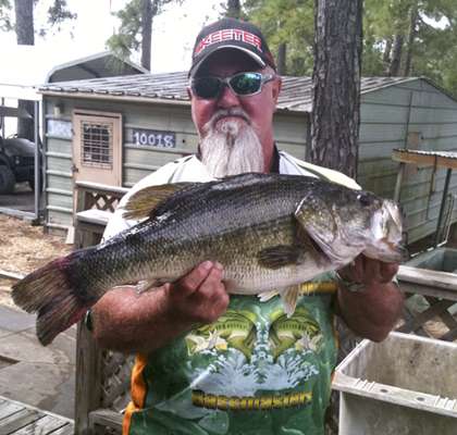 Jack Beasley
10 pounds, 14 ounces
Toledo Bend Reservoir, La.
Zoom Ole Monster (watermelon red)
