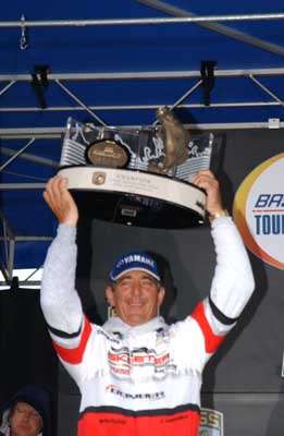 <p>A year later, Zell Rowland won the Bassmaster Tour stop on Guntersville with a four-day catch of 20 bass weighing 87-0. What may be most impressive is that he caught them in a variety of ways using lots of different baits, from topwater to flippin' and pitching. </p>
