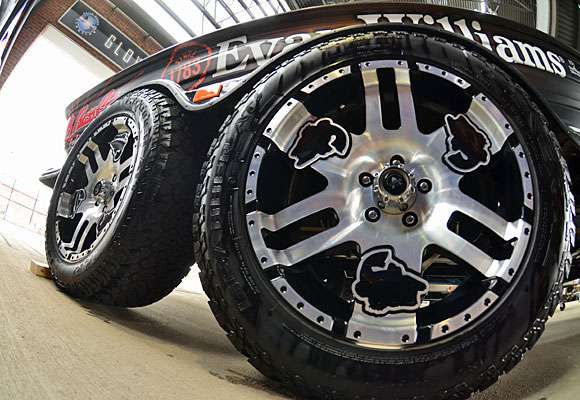 Here are those fancy BassCat wheels again, this time on John Crewsâ rig.