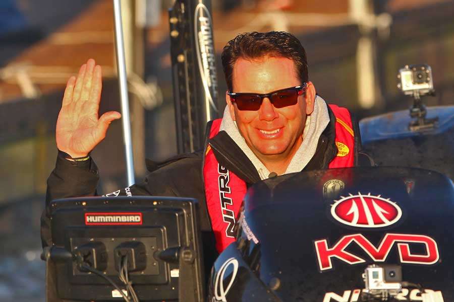 Kevin VanDam hopes to make all the right turns.