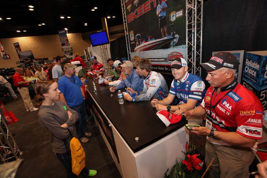 The fans  meeting the pros at the Expo.