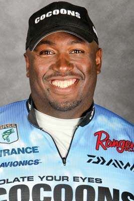 <B>Ish Monroe - 62:1</b><BR>
Some great anglers have been terrible in the Bassmaster Classic. With eight championships under his belt, Monroe is one of those guys. His best finish to date was 14th in 2007. To make his odds even worse, he hasn't exactly dazzled at Guntersville. He was 70th and 41st in the last two Elite events there, and he bombed when the Tour was there in February of 2004 and 2005. Monroe knows how to win and has been especially strong in some of the early-season slugfests, but those venues were further South and in March. He's at his best when it's warm, and Guntersville is probably going to be cold. If things are unseasonably warm in late February, I'd made his odds a lot better.
