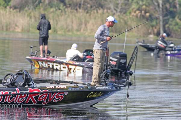 Meanwhile, Jeff Kriet and Kevin VanDam look for bites.