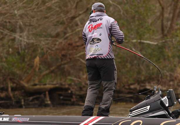 In the last hour of Day 4, Brett Hite caught an 8-pounder that put the exclamation point on his win at Dick Cepek Tires Bassmaster Elite at Lake Seminole presented by Hardee's! You can see it all happen in these live action shots as they frame-by-frame document his last big fish of the day!