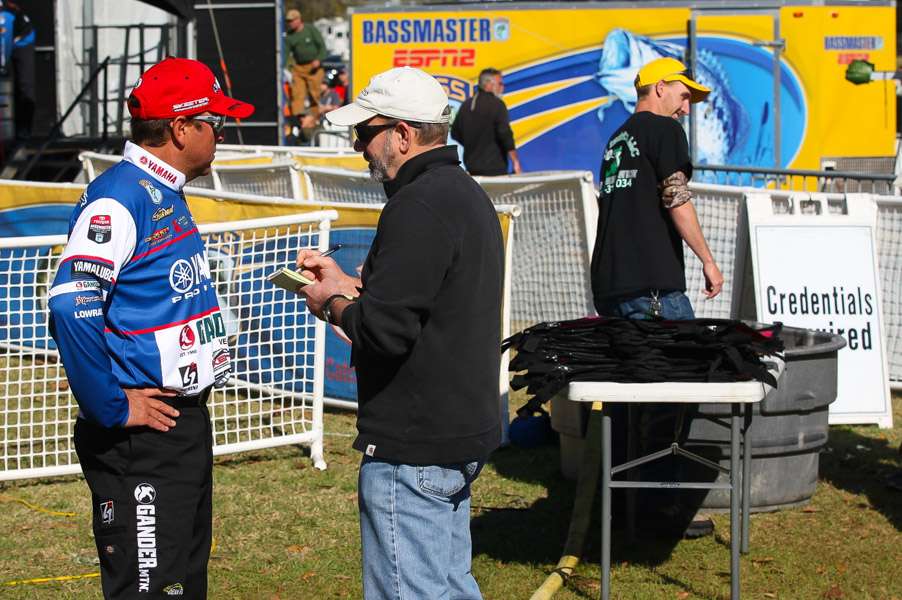 B.A.S.S. writer Steve Wright asks Dean Rojas about his day.