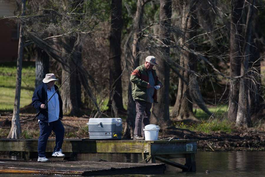 Local dock Anglers are giving it a try this morning. 