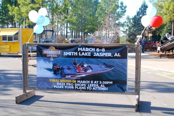 The Bass Pro Shops Southern Open #2 concludes on Day 3 at Bass Pro Shops in Leeds, Alabama. Here's a look at some of the fun activities that fans enjoyed before the weigh-in began.
