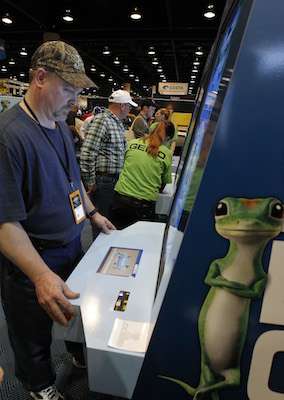 There was even a game at the Expo featuring the Gecko. 