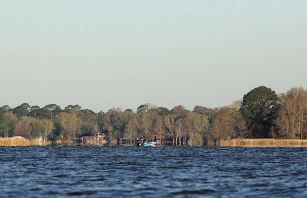 Long idles are required to access some of the backwater areas on Lake Seminole. 
